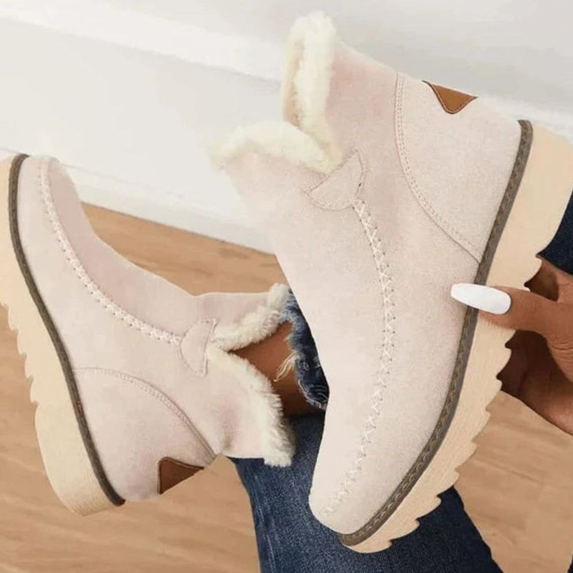 Alice | Women's Leather Look Faux Fur Ankle Boots - Beige