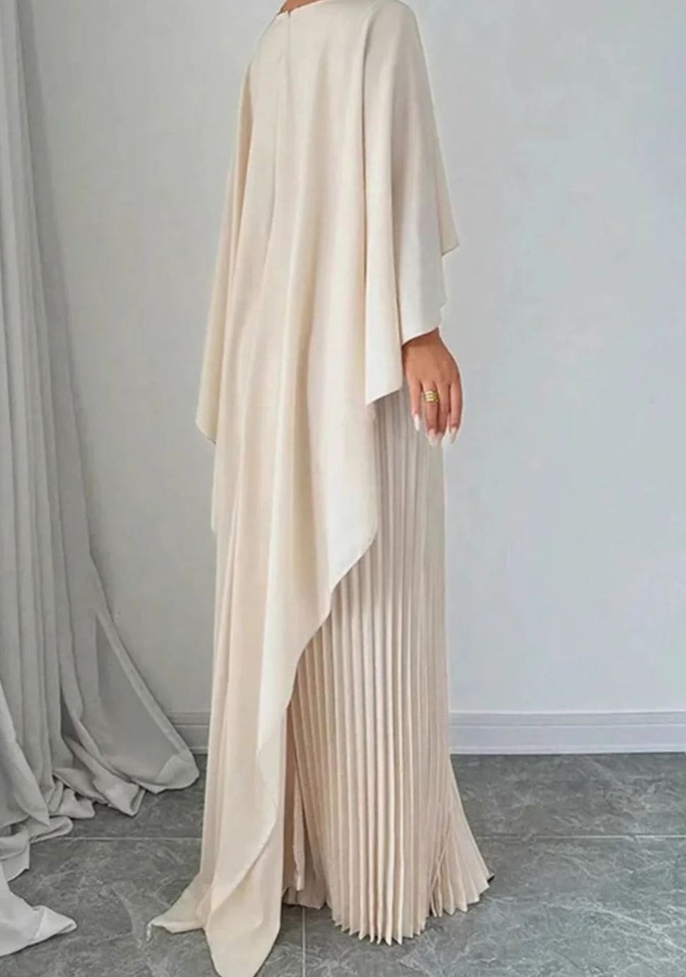 Elizabeth | Women's Pleated Batwing Sleeve Maxi Dress