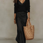 April | Women's Long Sleeve V Neck Jumper - Black