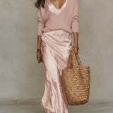 April | Women's Long Sleeve V Neck Jumper - Pink